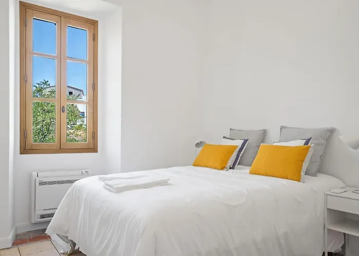 Cargèse, appartement de charme surplombant le port