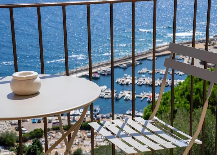 Cargese, Appartement De Charme Surplombant Le Port