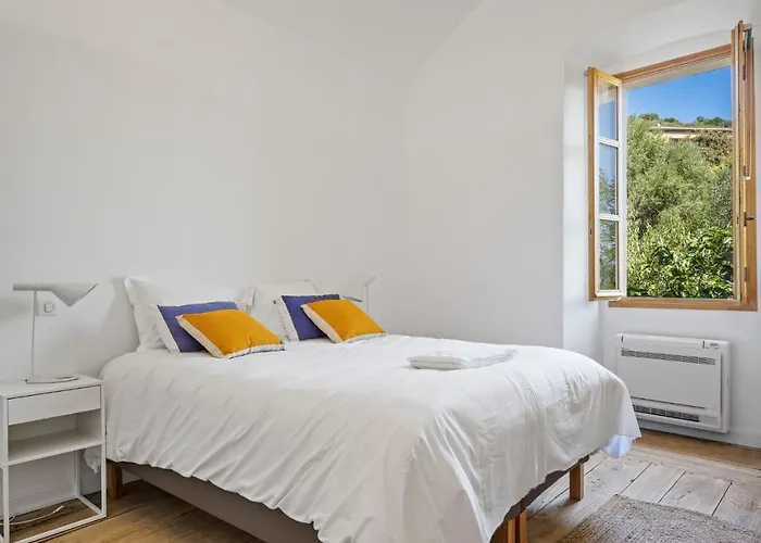 Cargese, Appartement De Charme Surplombant Le Port